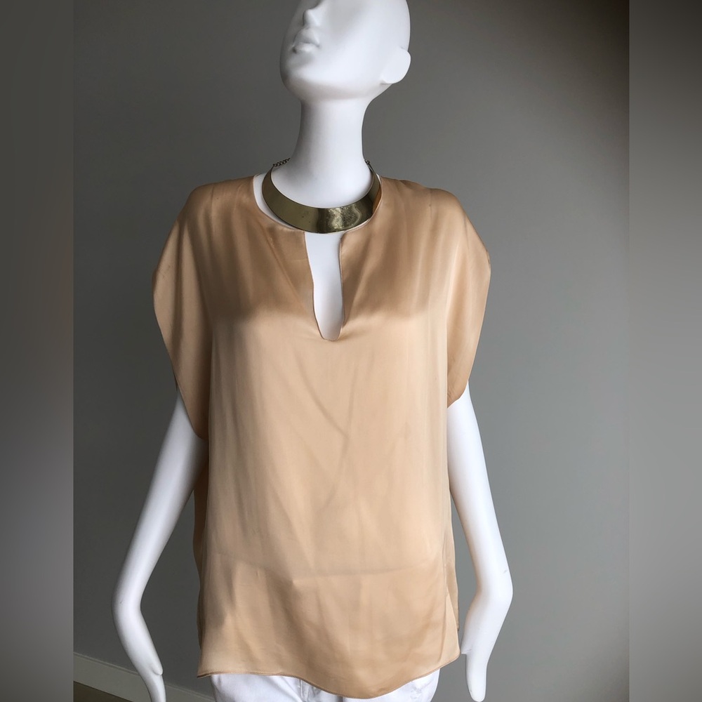 Vince Gold beige Blouse/ 100% silk